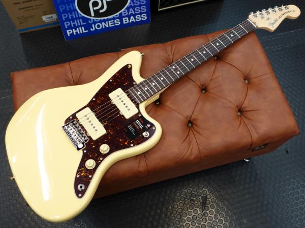 Fender フェンダー American Performer Jazzmaster / Vintage White 【OUTLET】