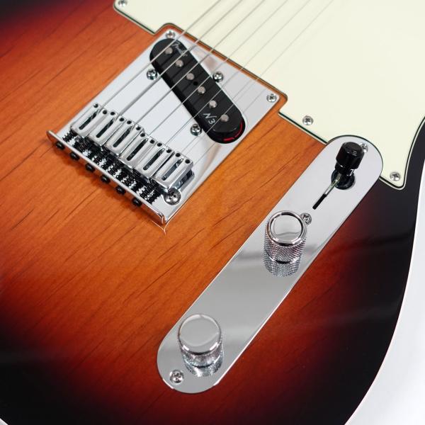 現代的なテレキャスター！Fender USA American Deluxe