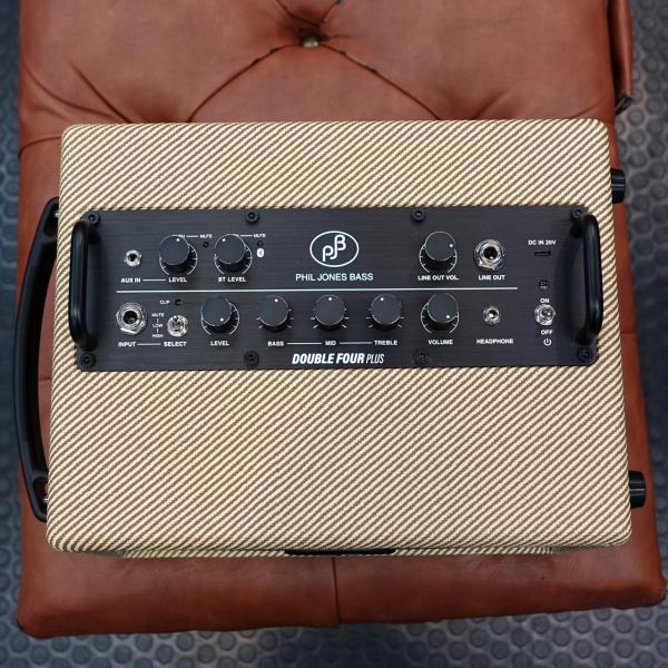 ベースアンプ Phil Jones Bass X4C ツイード Phil Jones Bass (PJB) 【展示品特別価格】X4C Tweed ツィード