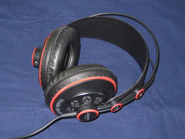 Superlux スーパーラックス HD681【Semi-Open Professional Headphone】