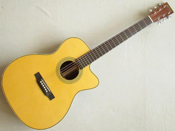 Martin Custom Shop OMC-28M CUSTOM (プレミアムアディロンダックスプルース&マダガスカルローズウッド)