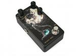 ANIMALS PEDAL Custom Illustrated 036 I Was A Wolf In The Forest Distortion by 朝倉 涼(Seventhgraphics) "Howling at the Moon"